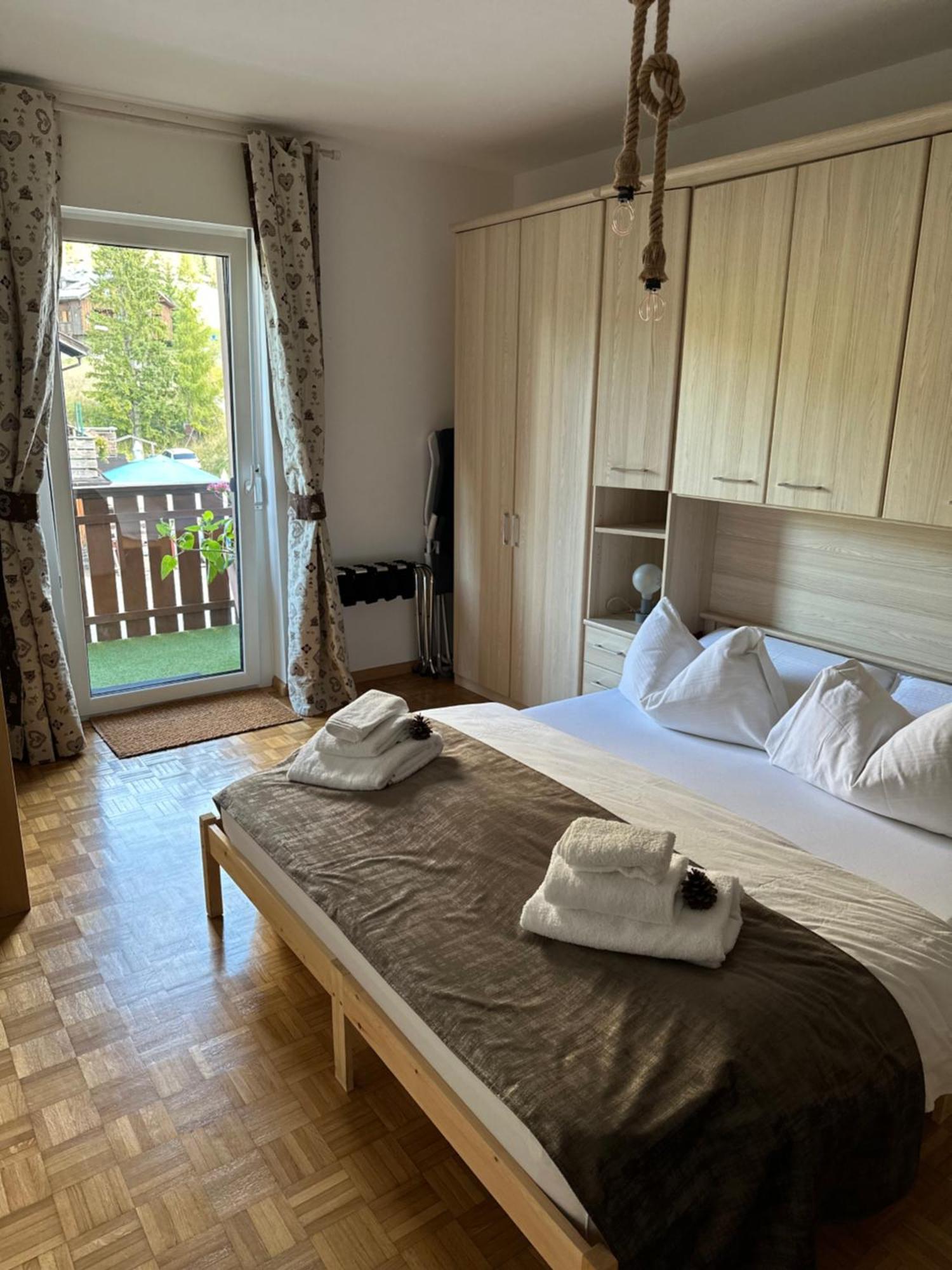 Costalungahouse Trekkingbikeski Selfcheck-In Apartment Carezza al Lago Buitenkant foto